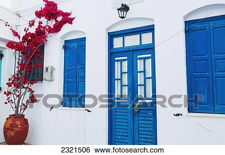 Stock Photograph - Greece, Santorini, Classical Greek Architecture With Blue And White Washed Walls. Fotosearch