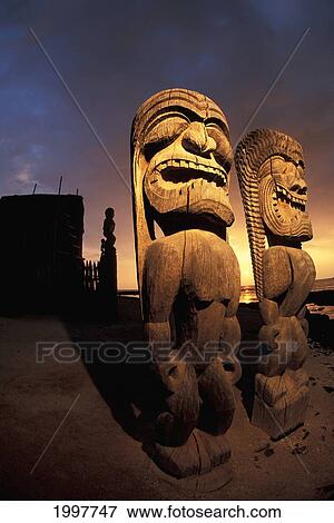 Hawaii, Big Island, Ki'i (Carvings) At Pu'uhonua O Honaunau Nhp View Large Photo Image Stock Photo - Hawaii, Big Island, Ki'i (Carvings) At Pu'uhonua O Honaunau Nhp. Fotosearch