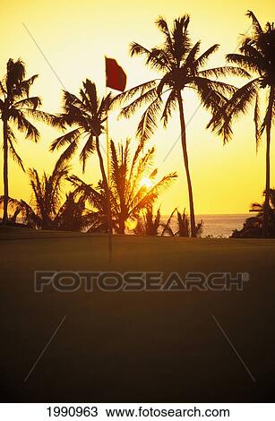 Stock Image - Hawaii, Big Island, Kohala Coast, Mauna Kea Beach Resort, Mauna Kea Golf Course. Fotosearch