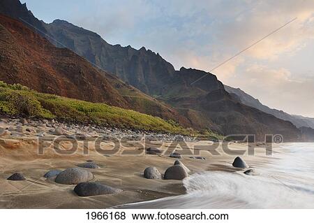 Stock Photo - Hawaii, Kauai, Na Pali Coast, Kalalau Beach And Surrounding Mountain Ridges.. Fotosearch