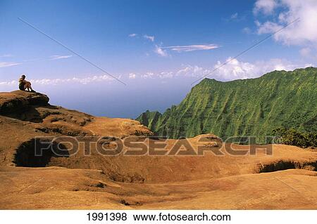 Stock Photo - Hawaii, Kauai, Na Pali Coast, Overlooking Kalalau Valley. Fotosearch