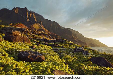 Hawaii, Kauai, Na Pali Coast, View of the Kalalau Mountains. View Large Photo Image Stock Image - Hawaii, Kauai, Na Pali Coast, View of the Kalalau Mountains.. Fotosearch