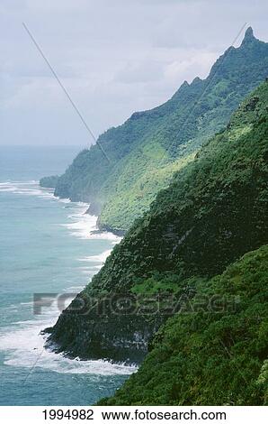 Stock Image - Hawaii, Kauai, Napali Coast, Dramatic Cliffs, Ocean. Fotosearch