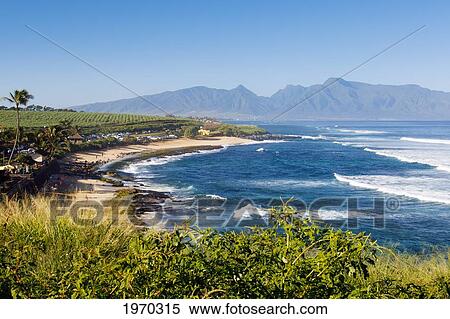 Stock Photography - Hawaii, Maui, Ho'okipa, Beautiful Sunny Day At Ho'okipa Beach Park With View Of West Maui Mountains. Fotosearch