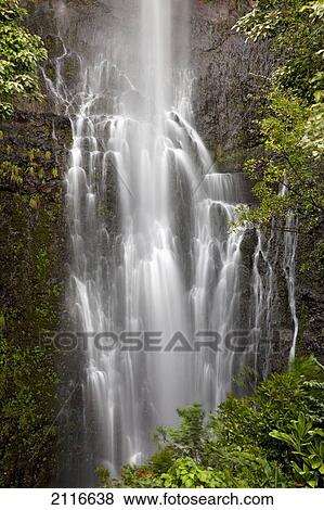 Stock Photo - Hawaii, Maui, Kipahulu, Wailua falls.. Fotosearch