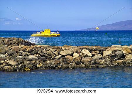 Picture - Hawaii, Maui, Lahaina Harbor, Yellow Submarine.. Fotosearch