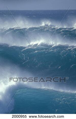 Hawaii, Maui, North Shore, Front View Set Of Waves With Spray Off Tips Horizon View Large Photo Image Stock Photography - Hawaii, Maui, North Shore, Front View Set Of Waves With Spray Off Tips Horizon. Fotosearch