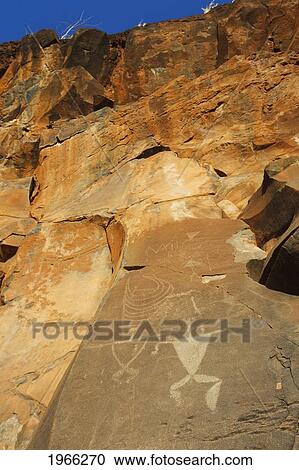 Hawaii, Maui, Olowalu, Ancient Hawaiian Petroglyphs On Rock Cliffside. View Large Photo Image Stock Image - Hawaii, Maui, Olowalu, Ancient Hawaiian Petroglyphs On Rock Cliffside.. Fotosearch