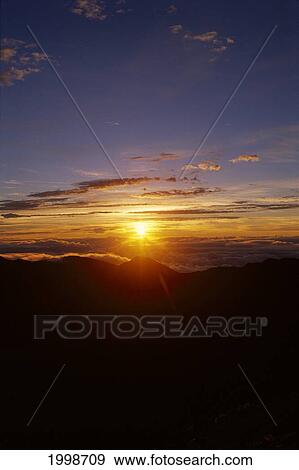 Hawaii, Maui, Sunrise From Haleakala Crater B1541 View Large Photo Image Stock Photo - Hawaii, Maui, Sunrise From Haleakala Crater B1541. Fotosearch