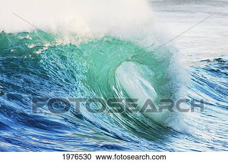 Stock Image - Hawaii, Oahu, Beautiful Wave Breaking.. Fotosearch