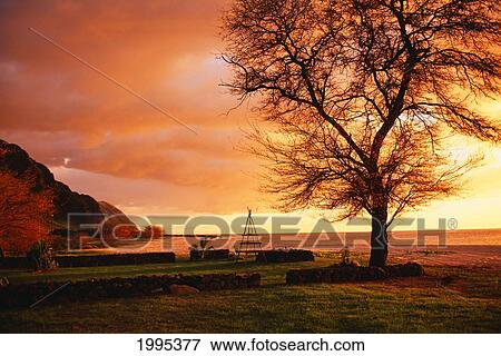Stock Photo - Hawaii, Oahu, Hawaiian Cultural Site, Yokohama Bay, Scenic At Sunset.. Fotosearch
