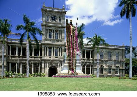 Stock Photo - Hawaii, Oahu, Honolulu, King Kamehameha Statue Covered With Flower Leis. Fotosearch