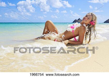 Picture - Hawaii, Oahu, Kailua, Lanikai Beach, Teenage Girl On Beach.. Fotosearch