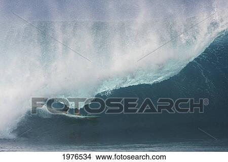 Picture - Hawaii, Oahu, North Shore, Pipeline Surfer.. Fotosearch