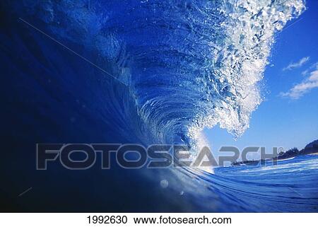 Stock Image - Hawaii, Oahu, Perfect Wave On The North Shore.. Fotosearch