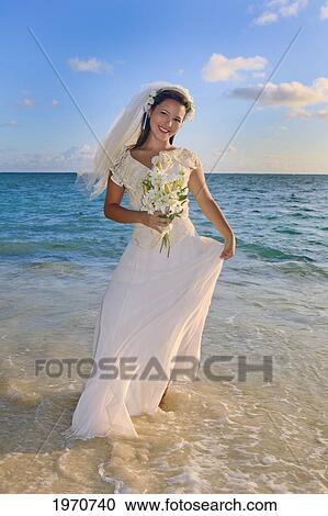 Hawaii, Oahu, Polynesian Woman On Her Wedding Day. View Large Photo Image Stock Image - Hawaii, Oahu, Polynesian Woman On Her Wedding Day.. Fotosearch