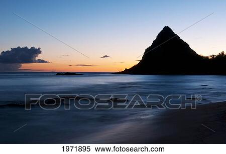 Stock Photography - Hawaii, Oahu, Waianae, Pokai Bay At Sunset With Reflection Over Ocean.. Fotosearch