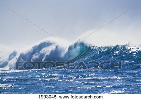 Stock Photography - Hawaii, Oahu, Waimea Bay, Waves Shimmering In The Sunlight.. Fotosearch