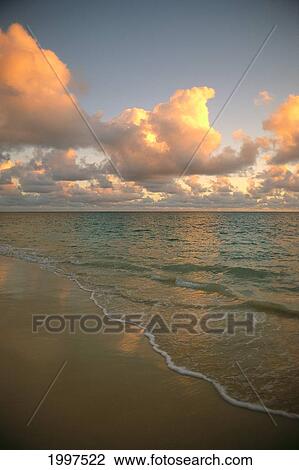 Hawaiian Beach At Sunset, Pink Clouds In Sky A34B View Large Photo Image Stock Image - Hawaiian Beach At Sunset, Pink Clouds In Sky A34B. Fotosearch