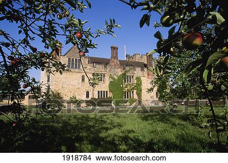 Picture - Hever Castle. Fotosearch