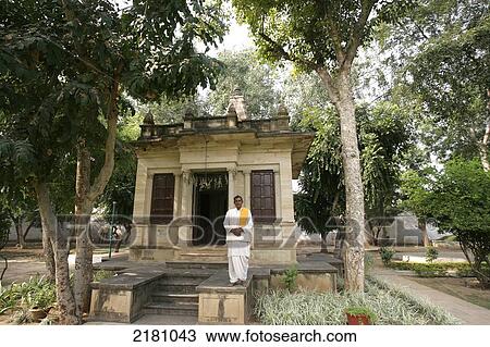 Stock Image - Hindu Temple Gwalior Madhya Pradesh India. Fotosearch