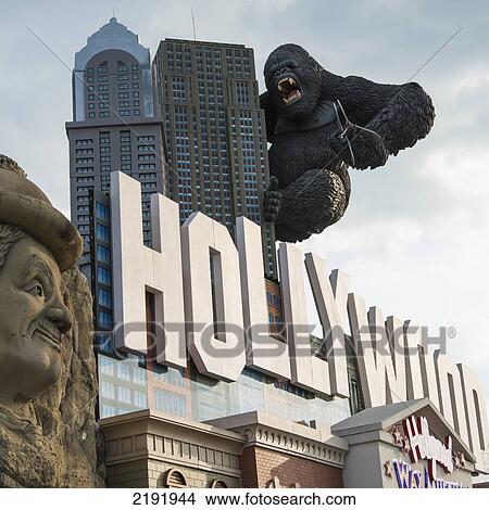 Picture - Hollywood Wax Museum; Branson Missouri United States Of America. Fotosearch