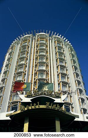Hong Kong, Macau, Upward View Of Hotel Lisboa, Entrance, Blue Sky View Large Photo Image Stock Image - Hong Kong, Macau, Upward View Of Hotel Lisboa, Entrance, Blue Sky. Fotosearch