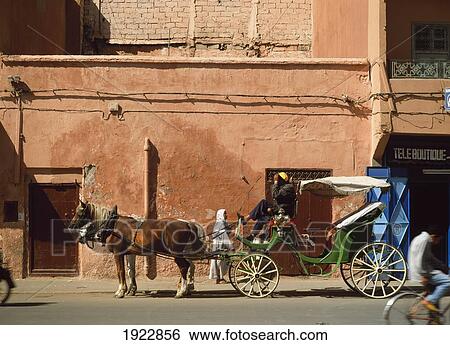 Stock Photograph - Horsedrawn Carriage.. Fotosearch