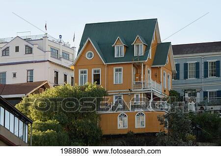 Stock Photograph - Houses On Cerro Alegre, Valparaiso, Chile. Fotosearch