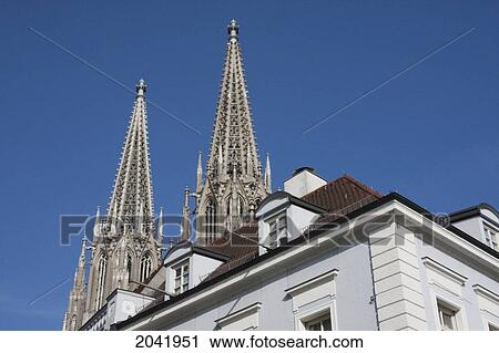 Houses With The Spires Of St. Peter's Cathedral, Regensburg, Bavaria, Germany View Large Photo Image Stock Image - Houses With The Spires Of St. Peter's Cathedral, Regensburg, Bavaria, Germany. Fotosearch
