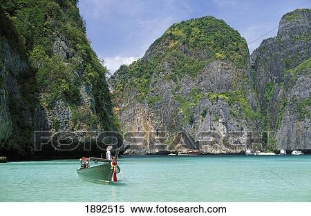Stock Photography - Idyllic Bay. Fotosearch