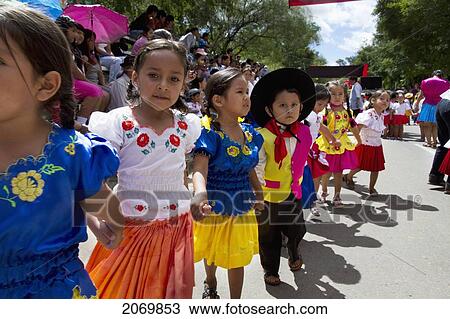 In The Entrada De Comadritas Parade During The Carnaval Chapaco, Tarija, Bolivia View Large Photo Image Stock Image - In The Entrada De Comadritas Parade During The Carnaval Chapaco, Tarija, Bolivia. Fotosearch