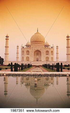Stock Image - India, Taj Mahal; Agra. Fotosearch