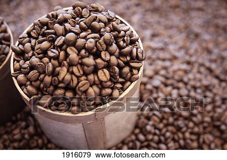 Stock Photo - Indonesia, Sulawesi Island, Rantepao market; Tana Toraja Regency, Coffee Beans. Fotosearch