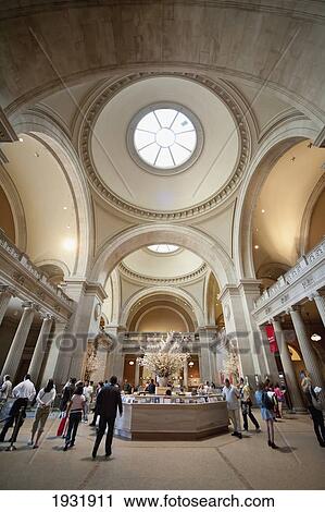 Stock Image - Inside The Metropolitan Museum, Museum Mile, Manhattan, New York, Usa. Fotosearch