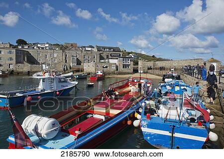 Stock Image - Inter Island Passenger Launches At The Old Quay, Hugh Town, St Mary's, Isles Of Scilly, Cornwall, Uk, Europe. Fotosearch
