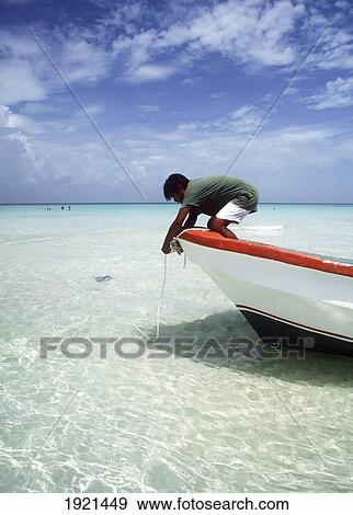 Stock Photo - Isla Mujeres, Caribbean Coast. Fotosearch