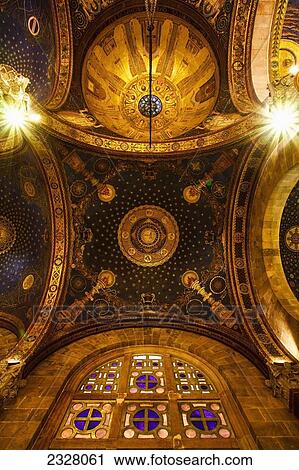 Stock Image - Israel, Jerusalem, alternative name Basilica of Agony; Mount Of Olives, Interior of Church of all Nations. Fotosearch