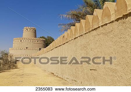 Stock Image - Jahili Fort; Al Ain, Abu Dhabi, United Arab Emirates. Fotosearch