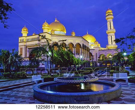 Jame'asr Hassanal Bolkiah mosque; Bandar Seri Begawan, Brunei View Large Photo Image Stock Image - Jame'asr Hassanal Bolkiah mosque; Bandar Seri Begawan, Brunei. Fotosearch