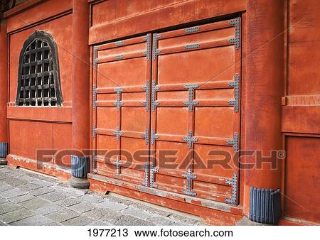 Japan, Tokyo, Red door; Zojo-Ji Temple View Large Photo Image Stock Image - Japan, Tokyo, Red door; Zojo-Ji Temple. Fotosearch