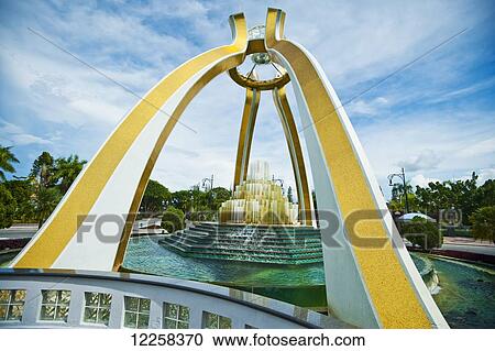 Jerudong Park Monument; Bandar Seri Begawan, Brunei View Large Photo Image Stock Image - Jerudong Park Monument; Bandar Seri Begawan, Brunei. Fotosearch