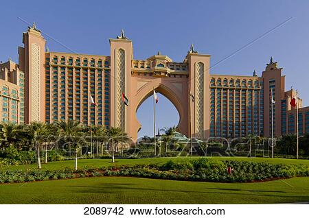 Jumeirah Palm Hotel, Dubai, Uae View Large Photo Image Stock Image - Jumeirah Palm Hotel, Dubai, Uae. Fotosearch