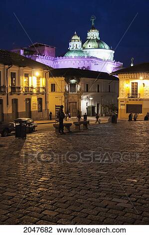 La Compania Of Jesus Church At Night, Quito, Pichincha, Ecuador View Large Photo Image Stock Image - La Compania Of Jesus Church At Night, Quito, Pichincha, Ecuador. Fotosearch