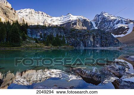 Picture - Lake Lefroy And Mountains, Yoho National Park, British Columbia. Fotosearch