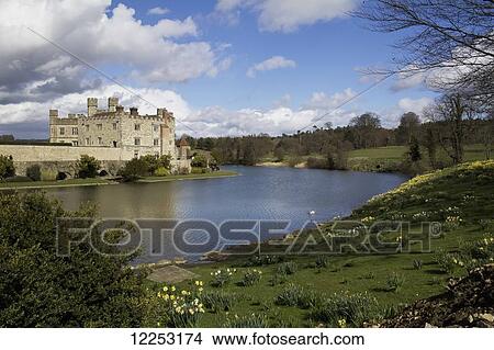 Leeds castle, gardens and lake, Southeast of Maidstone; Kent, England View Large Photo Image Picture - Leeds castle, gardens and lake, Southeast of Maidstone; Kent, England. Fotosearch