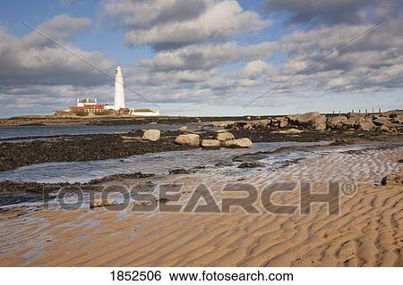 Lighthouse, Northumberland, England View Large Photo Image Stock Photograph - Lighthouse, Northumberland, England. Fotosearch
