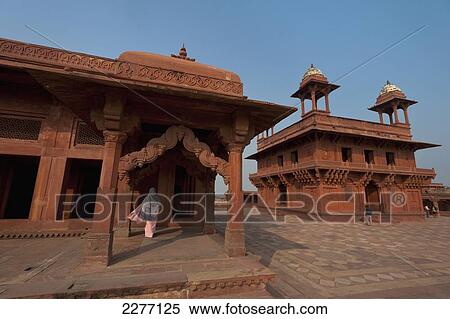 Stock Photography - Looking past the Astrologer's Seat to the Diwan-i-Khas (Hall of Private Audience); Fatehpur Sikri, Agra, India. Fotosearch