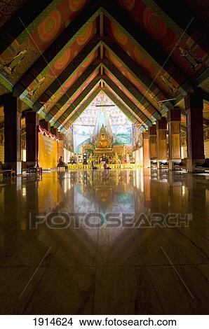 Picture - Main Prayer Hall Of Wat Sri Pra Du. Fotosearch