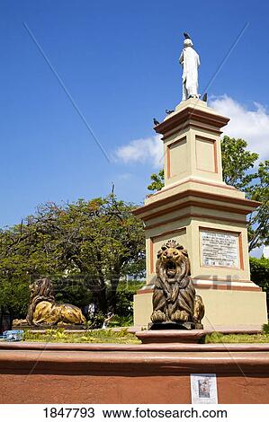 Stock Image - Main Square, Leon, Nicaragua, Central America; Maximo Jerez Statue On Lion Fountain. Fotosearch